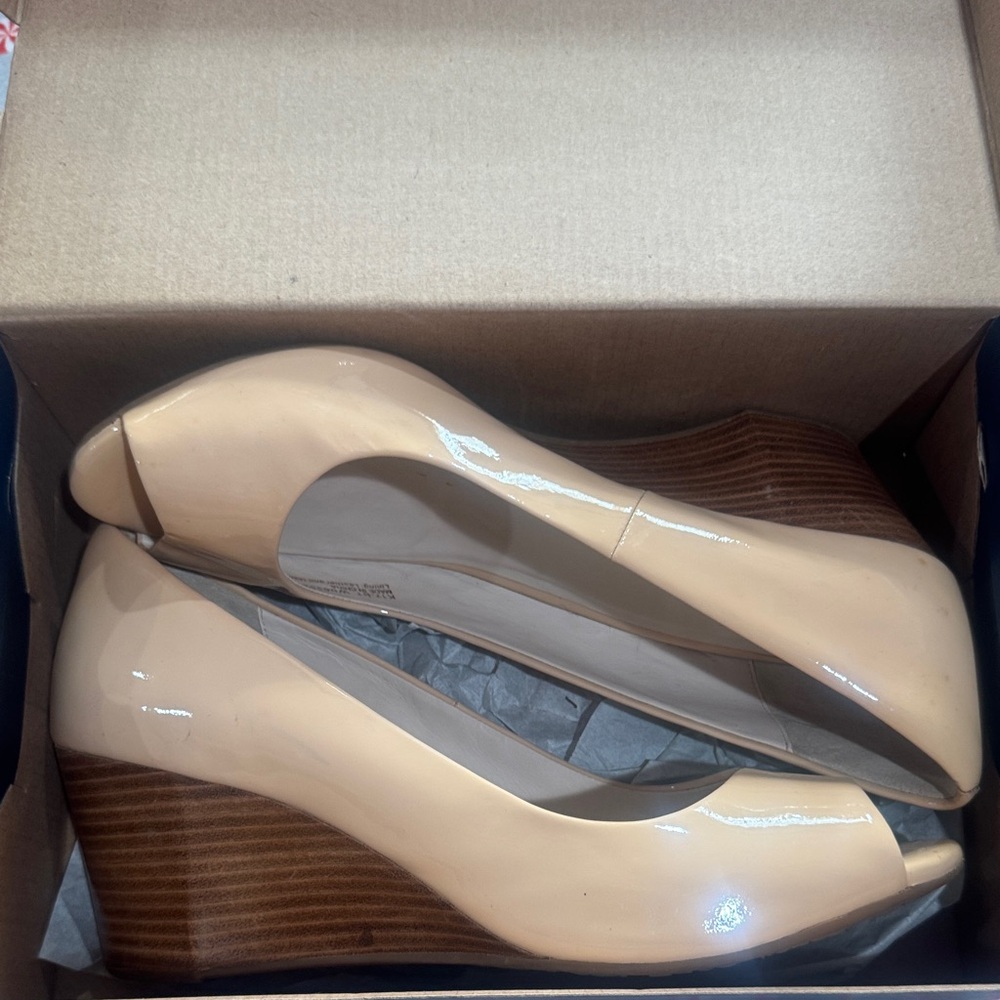 Cole Haan Beige Patent Wedges